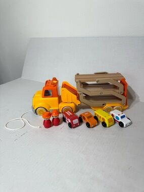 Wanborns Wooden Transport Car Carrier Truck w/ 4 Wooden Vehicles & 2 Ppl